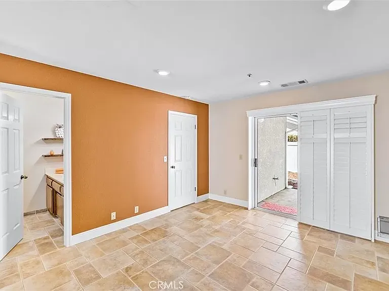 942 Bluebell Way — Photo 18