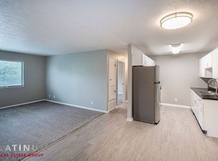 5450 S 77th St #11, Omaha, NE 68127