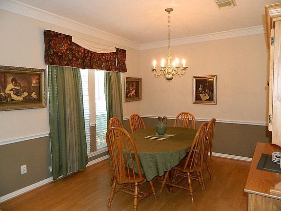 2nd image of 7420 Hollow Cove Ct