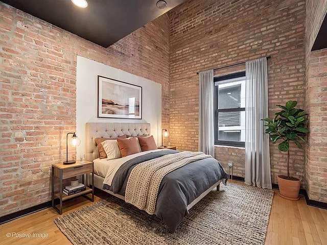 300 W Grand Ave #601 — Photo 8