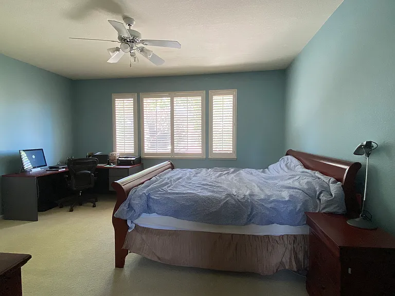 2035 Blackridge Ave — Photo 25