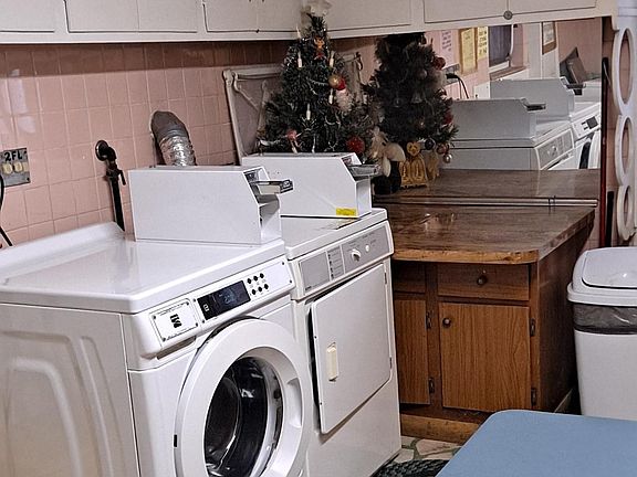2nd image of 7054 Diversey Chicago Blvd #2