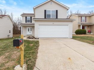 38 Saddleback Ridge Dr, Winfield, MO 63389