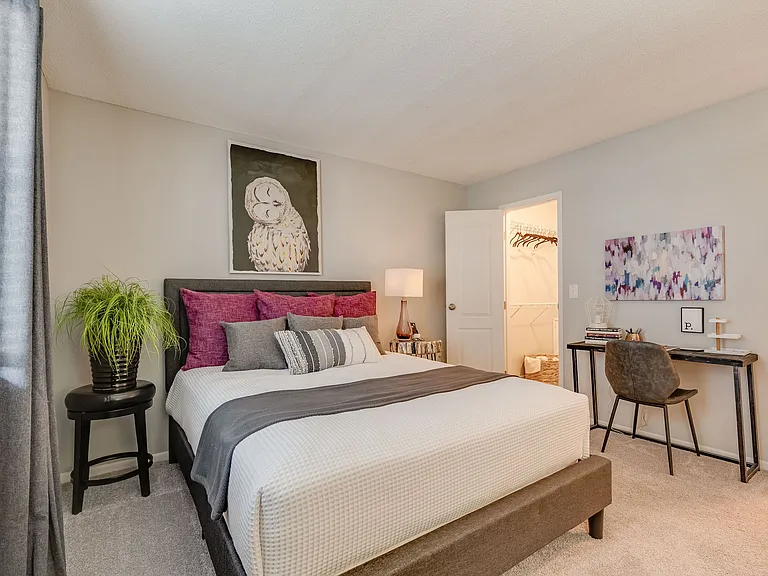 Pierpont Apartments — Photo 13