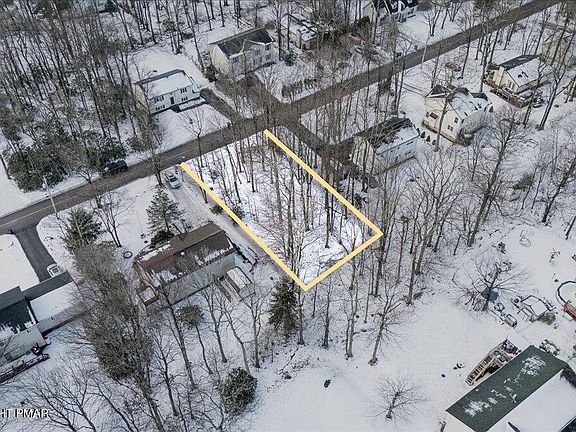 2nd image of 348 Buckingham Cir