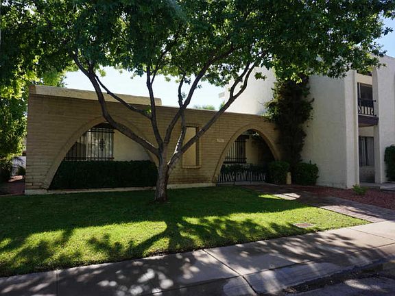 3rd image of 1701 W Stella Ln