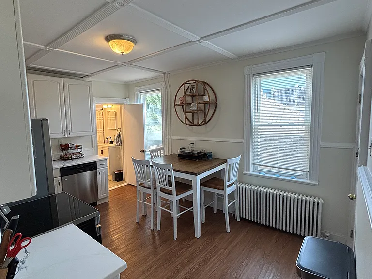 26 Atlantic St #1 — Photo 4