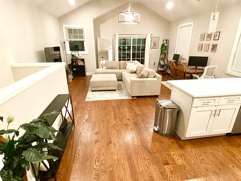 268 Griffith St #2 — Photo 6