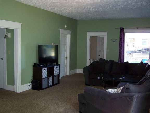 3rd image of 903 W York Ave