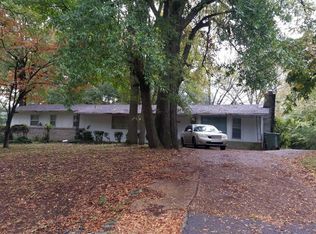 2862 W Lake Shore Dr, Memphis, TN 38127