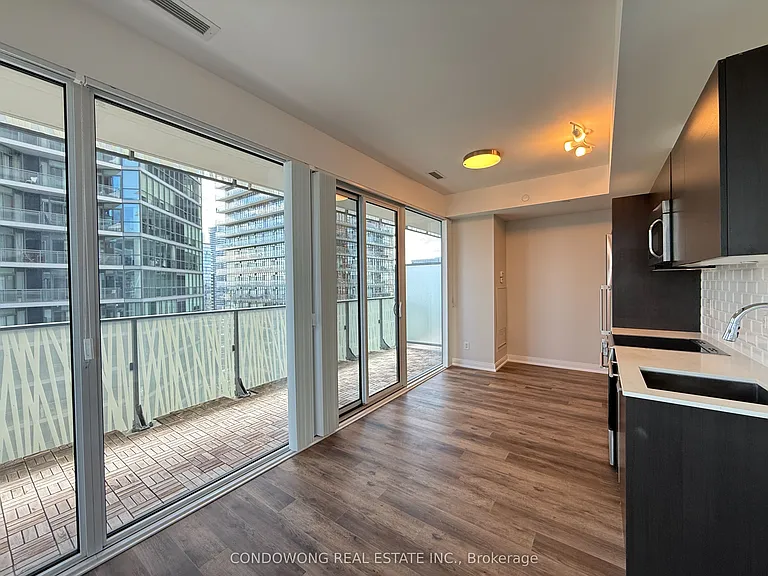 42 Charles St E #3102 — Photo 4