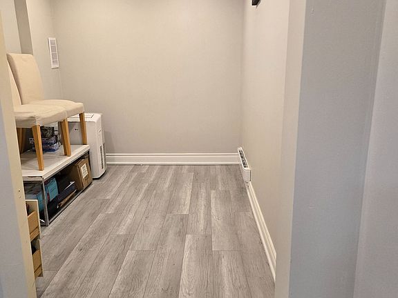 4th image of 36 Tandridge Cres #885