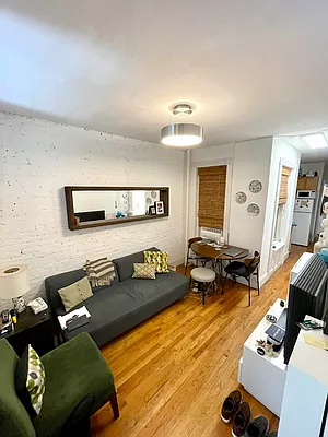 Rented by LJ Sloane Management | media 9