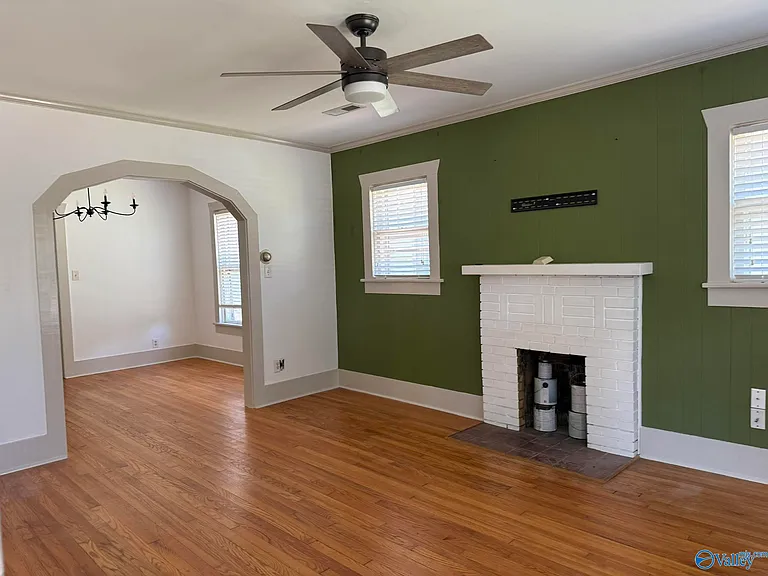 1118 Ward Ave NE — Photo 4