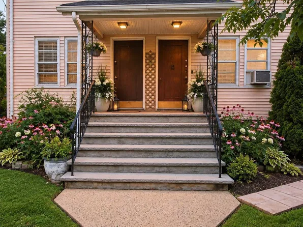 315-317 E Price St, Linden, NJ 07036
