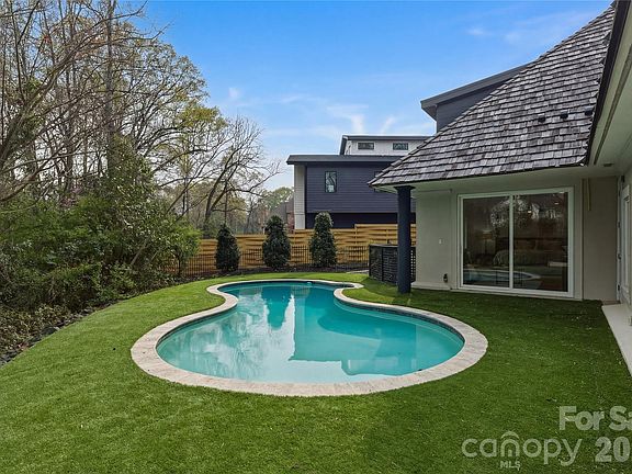 2nd image of 1417 S Wendover Rd