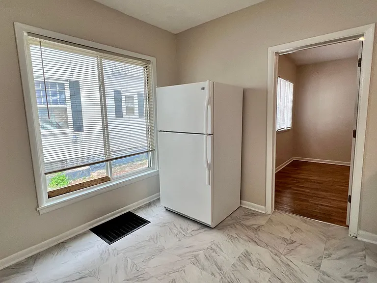 15 Quigley SW — Photo 5