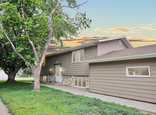 508 26th St E, Williston, ND 58801