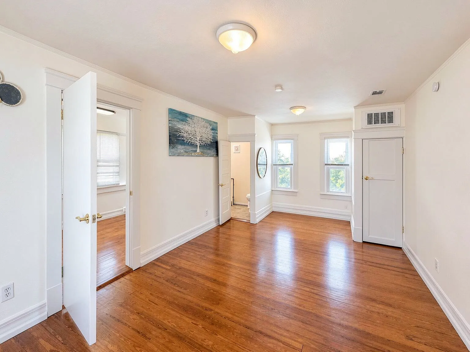 2 bed, 1.0 bath, 600 sqft, $1,200 — Photo 1