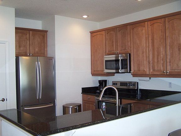 4th image of 65 Riverview Bnd S Unit 1723