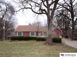 405 Bellevue Blvd N, Bellevue, NE 68005