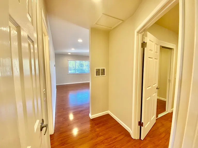 695 Sierra Vista Ave #3 — Photo 7