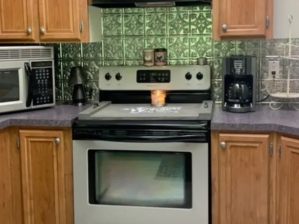 2839 Pope Rd, Ivanhoe, VA 24350