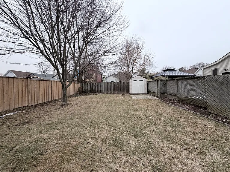 70 Poulette St — Photo 18