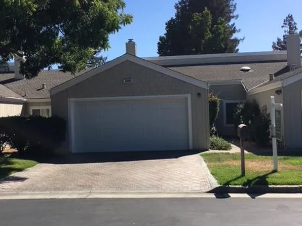 22650 Silver Oak Ln, Cupertino, CA 95014