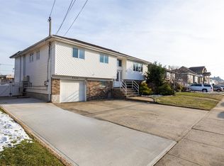 3423 Westminster Rd, Oceanside, NY 11572