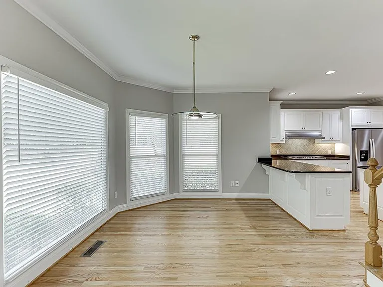 9345 Riverclub Pkwy — Photo 17