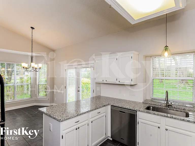 12137 Moonshadow Ln — Photo 6