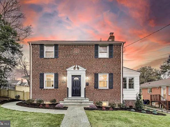 9312 Walden Rd, Silver Spring, MD 20901