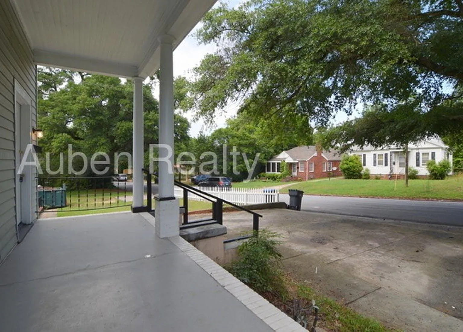 4 bed, 1600 sqft, $1,400 — Photo 2