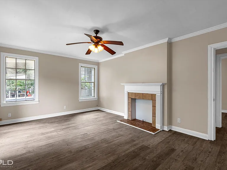 2623 Dillard St — Photo 9