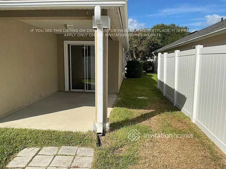 1916 E Lymington Way — Photo 19