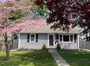 17 Flynn Ave, Cranston, RI 02920