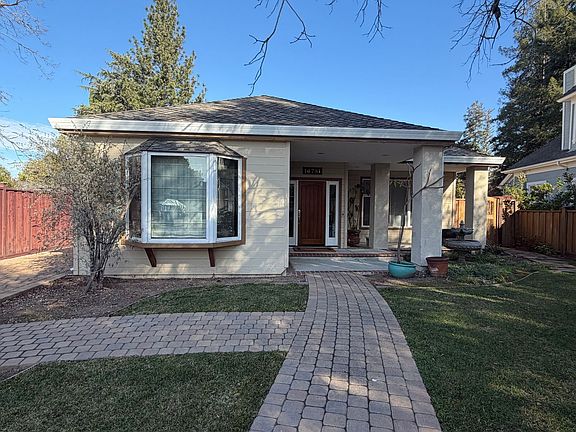 2nd image of 16781 Leroy Ave