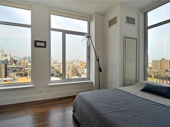 4th image of 21 E 1st St APT 201