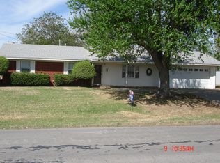 703 S 9th St, Marlow, OK 73055