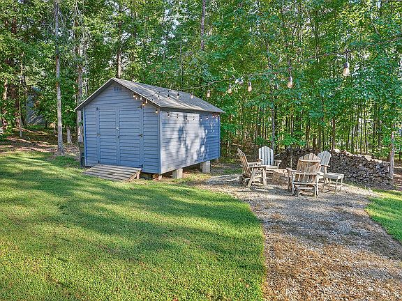 3rd image of 100 Timber Ridge Dr