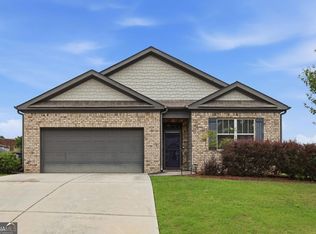 8482 Glenview St, Douglasville, GA 30135