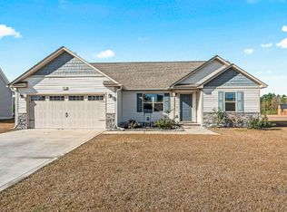 111 Easton Dr, Richlands, NC 28574