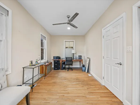 3607 Irwin Avenue image 8 of 25