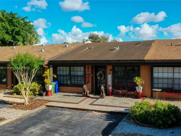 11070 Redwood Ave Unit 11070, Hollywood, FL 33026