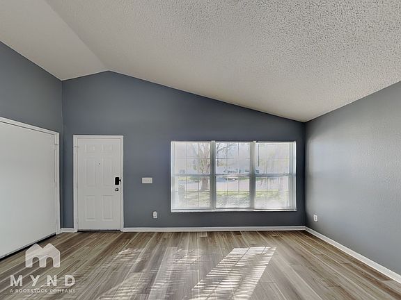3rd image of 5443 Cedar Ln