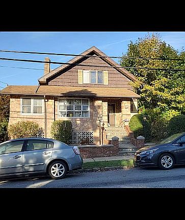 4th image of 105 Lee Ave