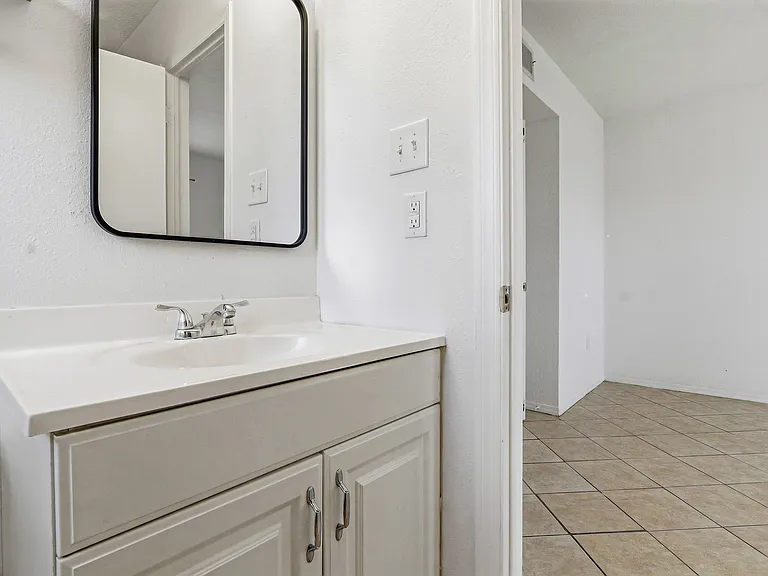 10837 Gemstone St — Photo 28