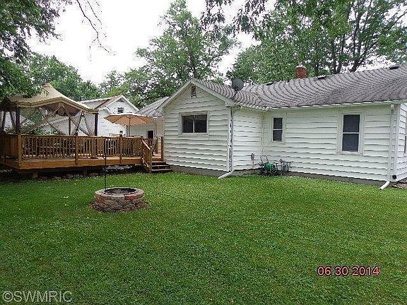 2nd image of 31 W Acacia Blvd