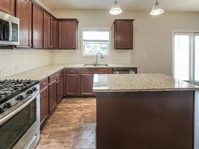 314 Lenore Ct — Photo 7